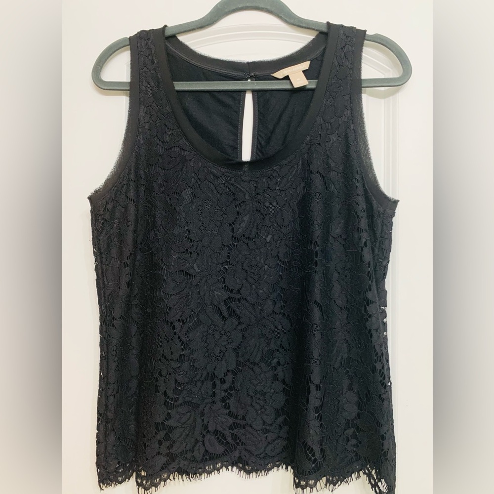 BANANA REPUBLIC, Lace Tops with Lining in Black & White - Picture 2 of 15